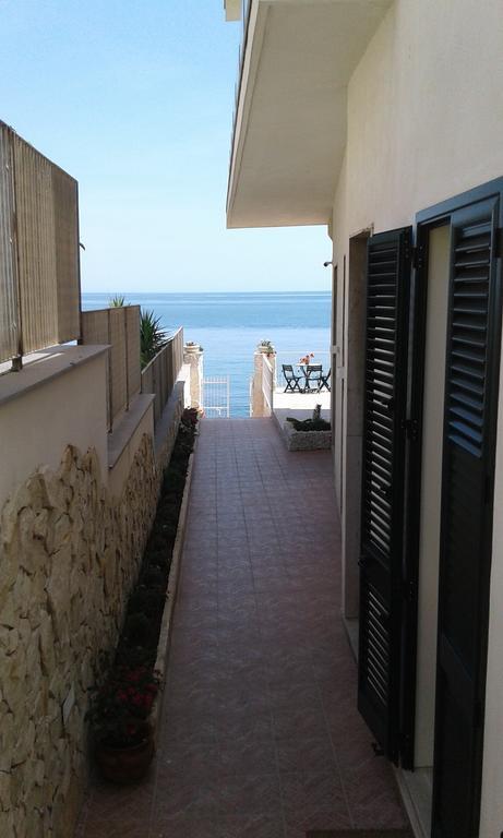 Appartamento In Villa Agnese Aci Trezza Exteriör bild