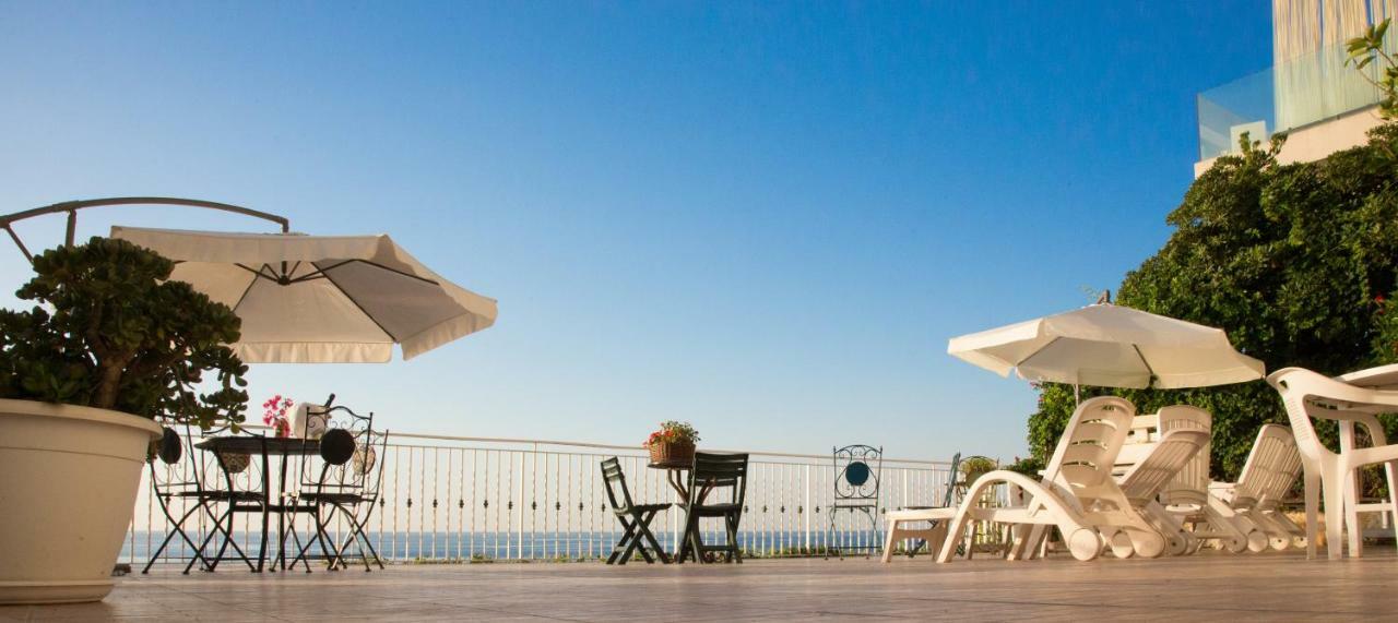 Appartamento In Villa Agnese Aci Trezza Exteriör bild